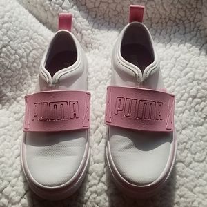 Girl puma shoes